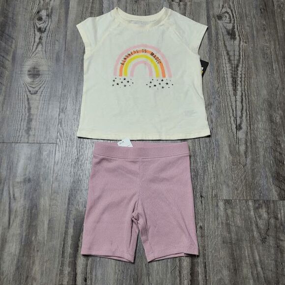 Toddler
Girls Kindness Is Magic Top and Bottom Set art class 4T - Picture 1 of 4